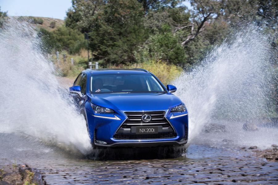  Lexus NX200t 2015 года  (AU) (фото 7 из 19)